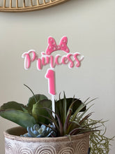 Cake topper